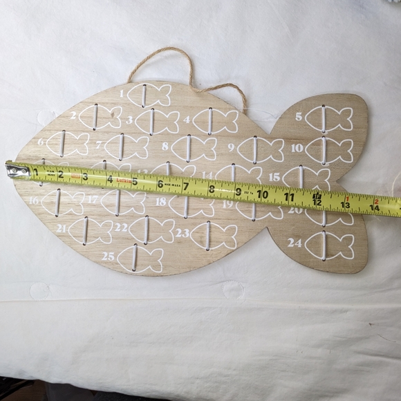 Pet Cat Toy Countdown Calendar wood NWT cat small animal fish shape cream white - Picture 10 of 12